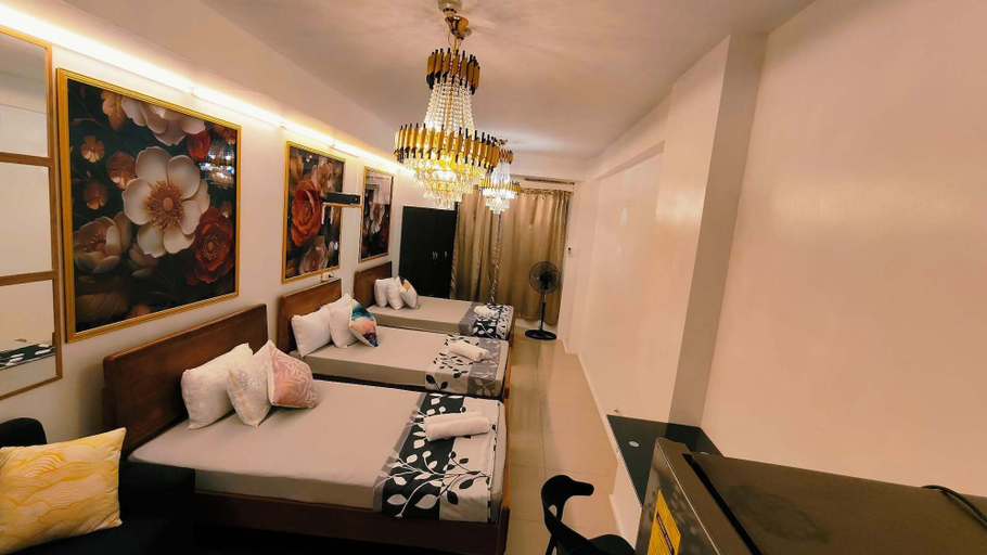 Room 3, The Royal Bloom Room-1409TowerA, Pasay City