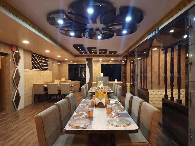 Food & Drinks 4, HOTEL WB40, Barddhaman