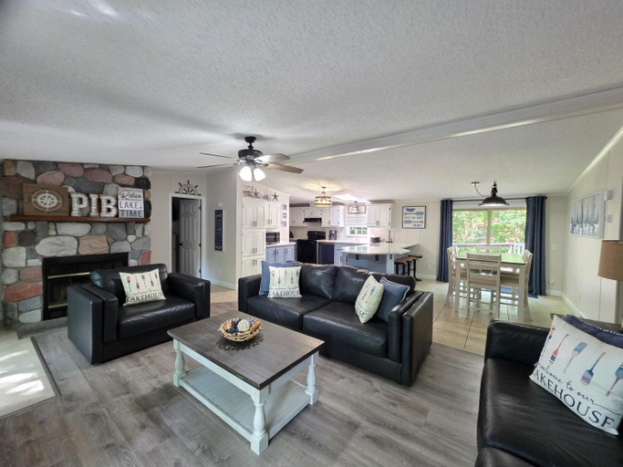 Others 5, Island Club Rentals, Ottawa