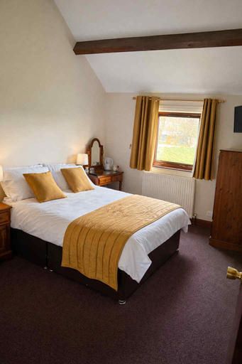 Bedroom, Ye Olde Bowling Green Inn, Derbyshire