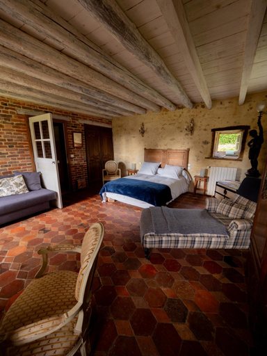 Bedroom, Chambre d'Hotes La Ferme du Pre-Martin, Orne