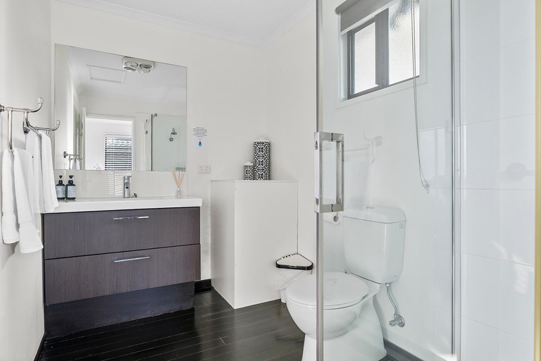 Bathroom 3, Hamptons on the Bay, Glamorgan-Spring Bay