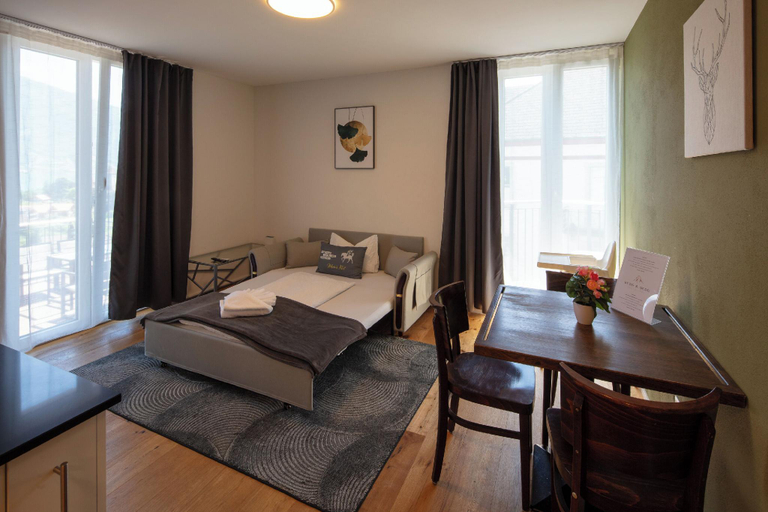 Bedroom 2, BERG&BERG APARTMENTS-Spiez Self Check-In, Niedersimmental