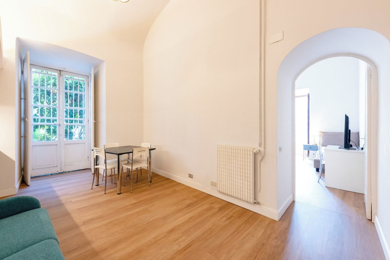 Living room 3, Charming Flat - Historic Center, Genova