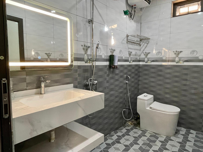 Bathroom, Mộc Homestay, Mộc Châu