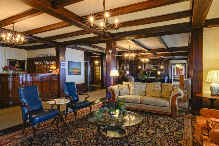 Public Area 2, Black Point Inn, Cumberland