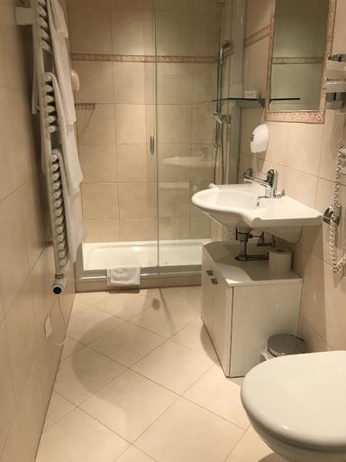 Bathroom 4, Auberge de Dully, Nyon