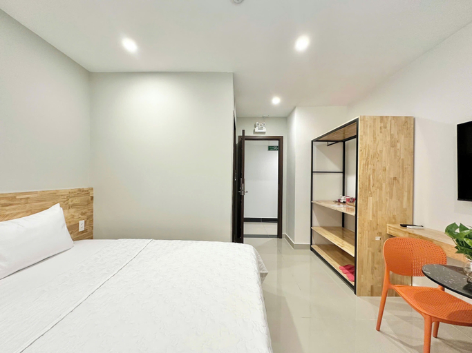 Room 2, Mona Hotel, Di An