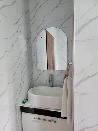 Bathroom 3, Mew3 Apartments, Ndola