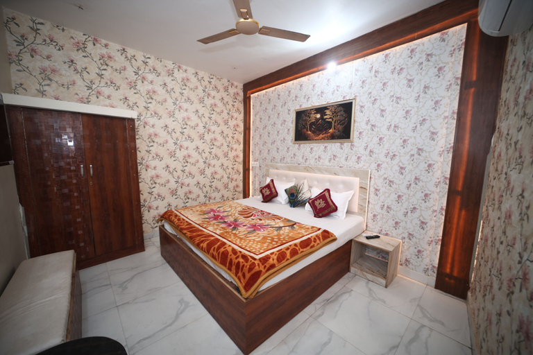 Room 2, The Sawariya Palace, Faizabad