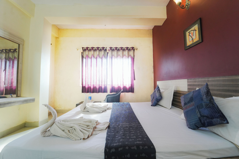 Room 5, Hotel Shreekrupa Residency, Satara