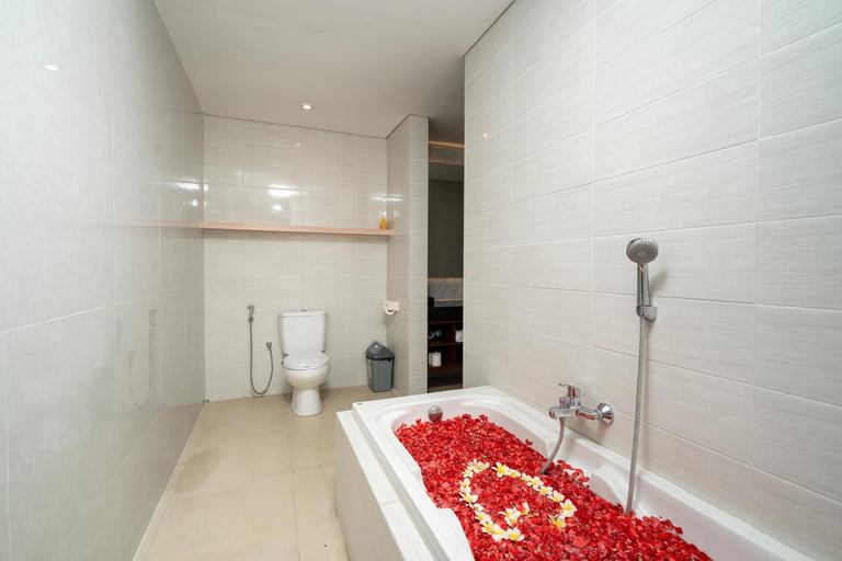 Bathroom 4, Vansari Serenity Seminyak, Badung