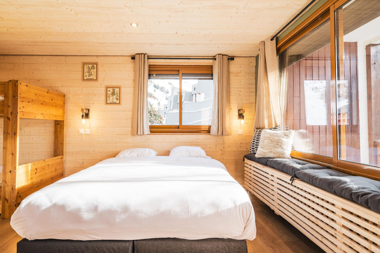 Bedroom 3, Hotel Les Lutins, Isère