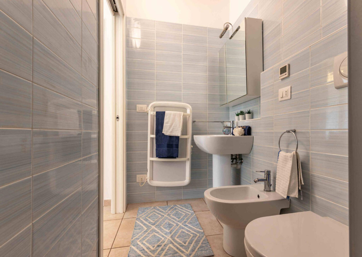 Bathroom 3, Recently built Apartment with big swimming pool and balcony no5331, Venezia