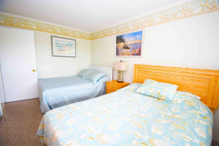 Room 3, Harbour Island 302l 2 Bedroom Condo, Worcester