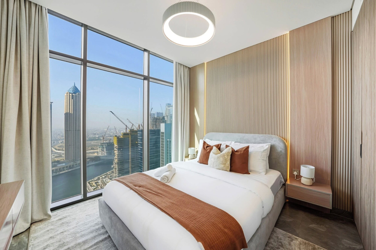 Interior 5, Serene Canal View 1BR Peninsula One, Dubai