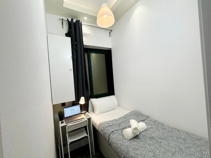 Room 4, Explorer Partition Room in Tecom, Dubai
