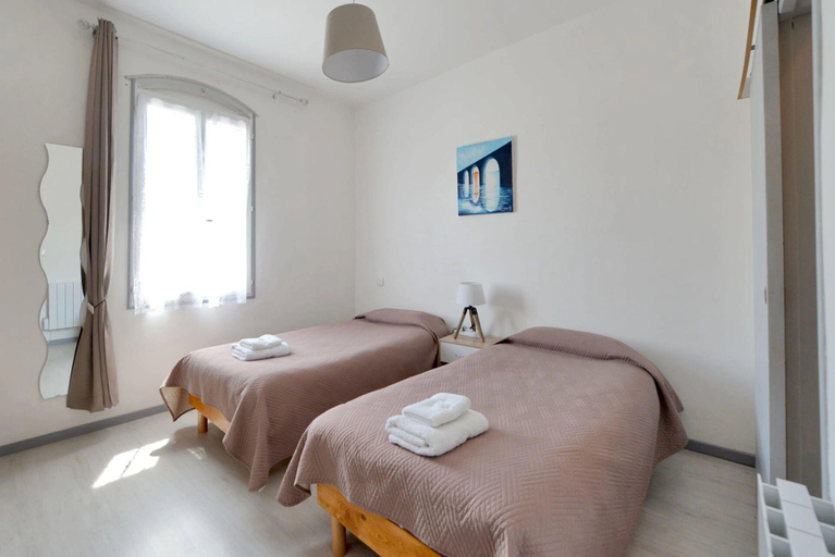 Bedroom, COMME A LA MAISON, Aude