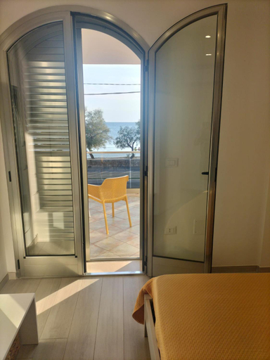 Others 4, AriadiMare, Taranto