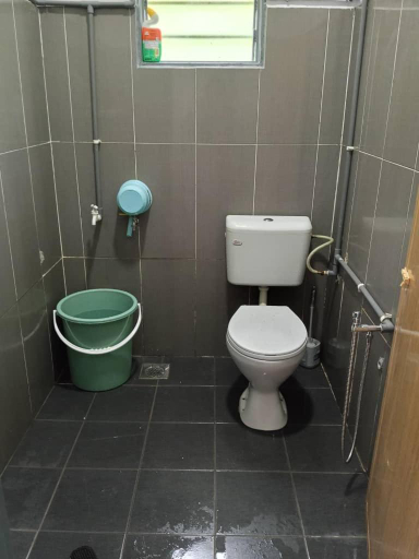 Bathroom 3, SAL HOMESTAY, Batang Padang
