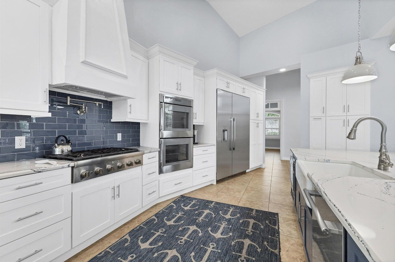 Private kitchen 3, Manasota Key 4 Bedroom Pool Home on Lemon Bay 4 Home, Sarasota