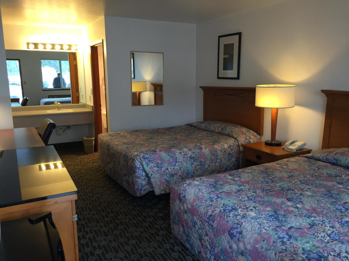 Bedroom 3, Sunshine Motel, Pierce