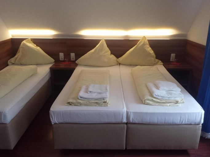 Bedroom 2, Hotel Riede, Bremen