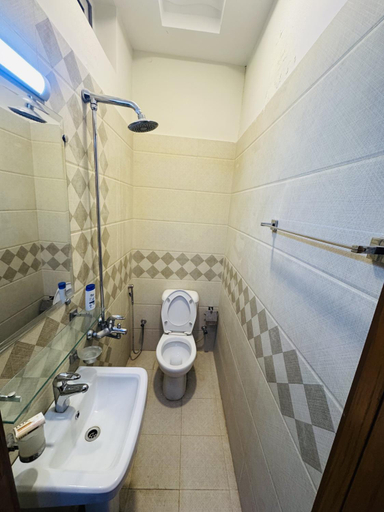 Bathroom 2, Luxury Villa in Islamabad Margala Hills views, Islamabad