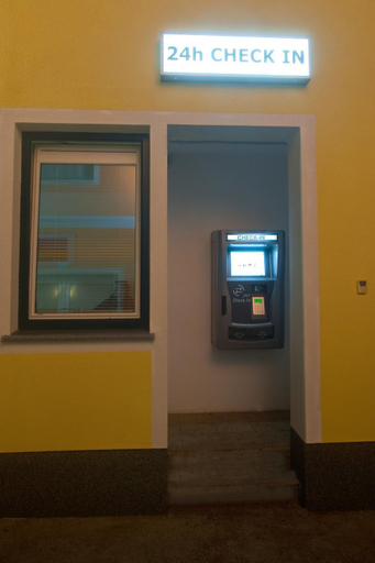 Others 3, Hotel Radlinger, Wien Umgebung