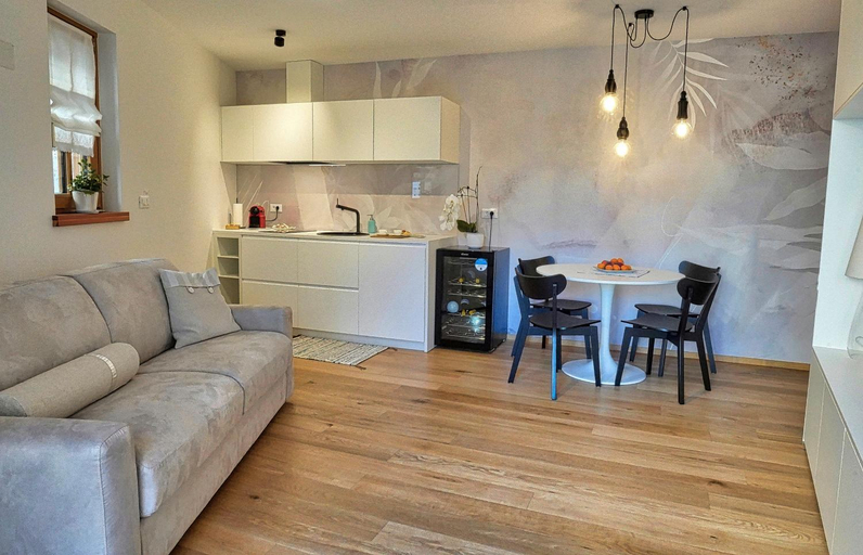 Others 5, Suites DANICA, Brda