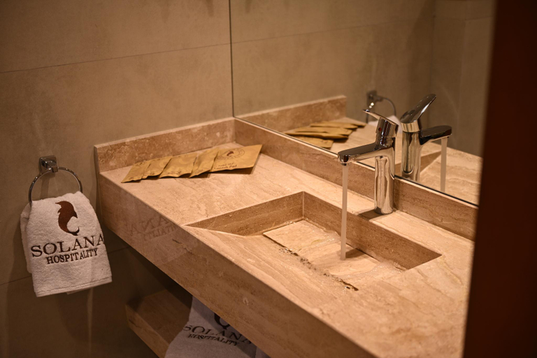Bathroom 5, Solana Sky Pool Boutique Hotel, New Cairo City
