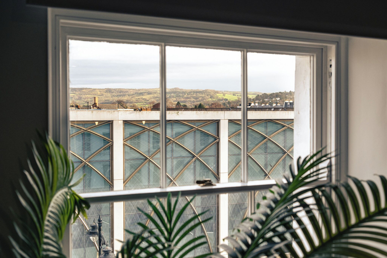 Interior 2, Stunning High Street Loft in Cheltenham, Gloucestershire