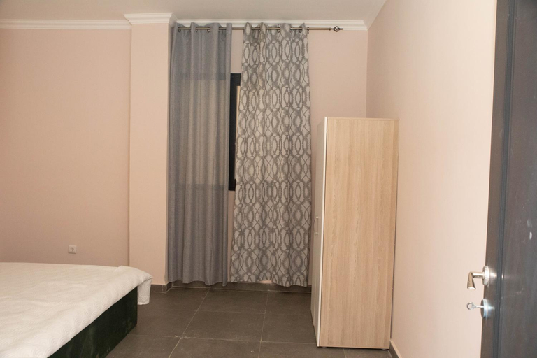 5, Nour Apartments, Água Grande
