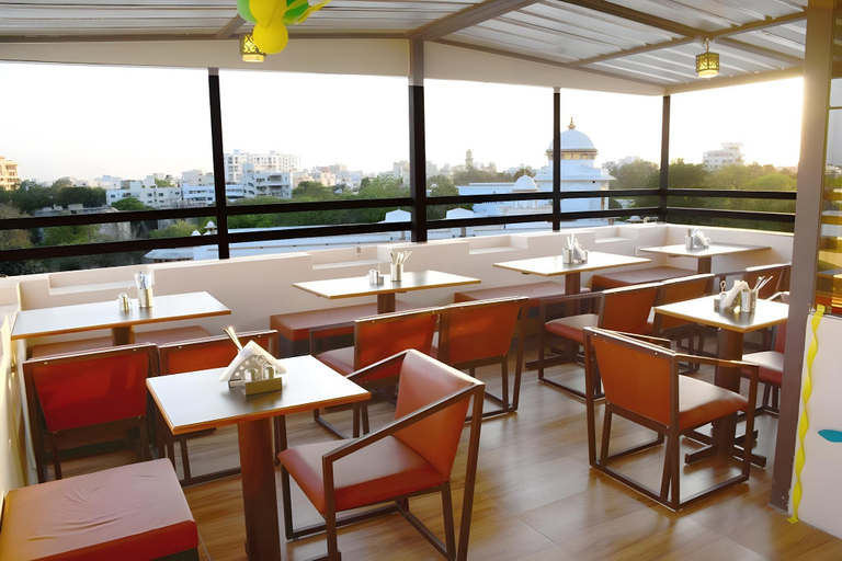 Food & Drinks 4, LIME TREE HOTELS & RESORTS LLP, Jamnagar