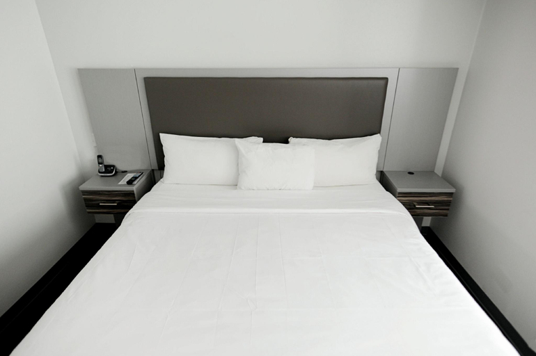 Bedroom 3, Z Loft Extended Stay Hotel, Pulaski