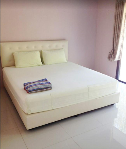 Bedroom 2, Tara Resort, Na Kae