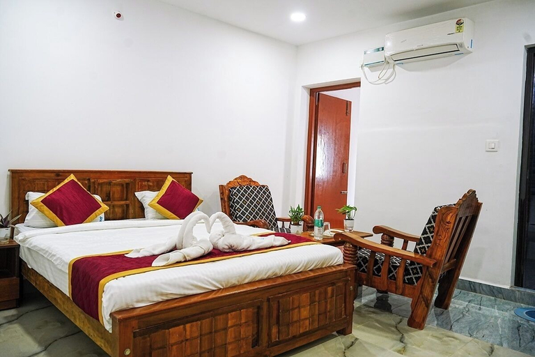 Room 2, Hotel Sea Tides, Kancheepuram