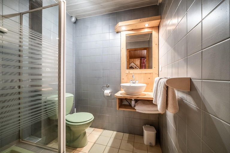 Bathroom 2, L' Abbaye, Haute-Savoie