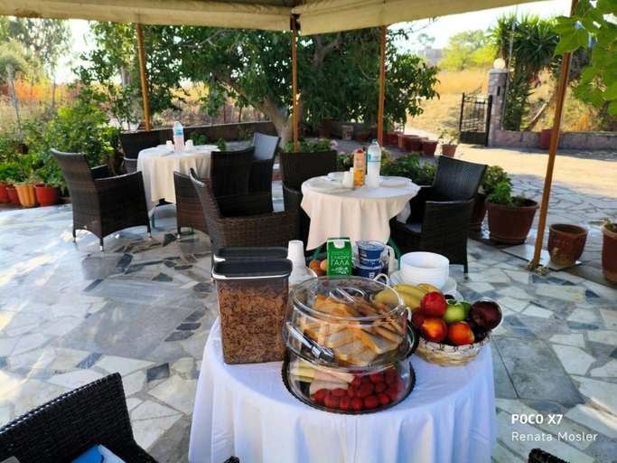 Food & Drinks 3, ISSA Thermi, North Aegean
