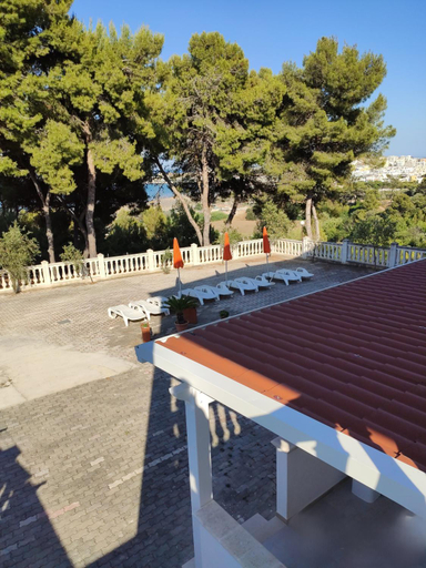 Others 3, Residence Carabella, Foggia