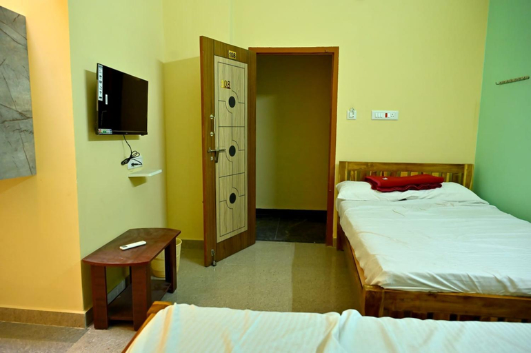 Bedroom 3, Jothi Mahal, Tiruvannamalai