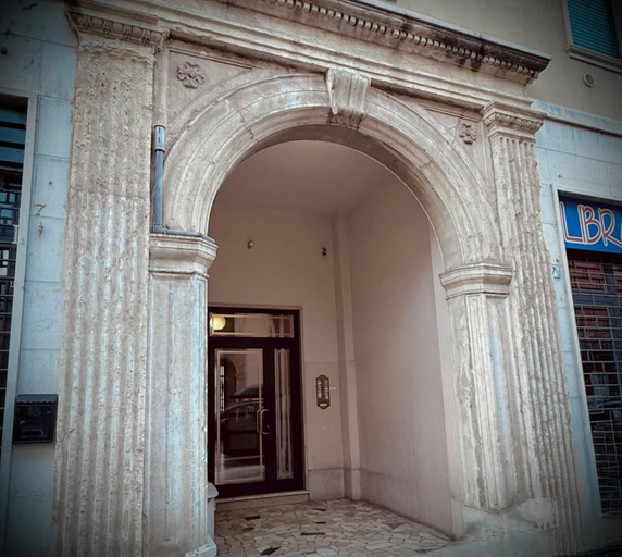 Exterior view, Casa Flora Verona, Verona
