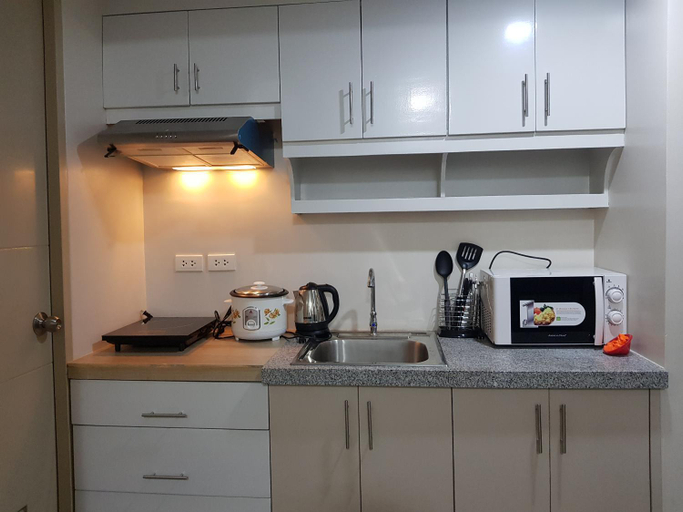 5, Suntrust Parkview Apartment, Manila City