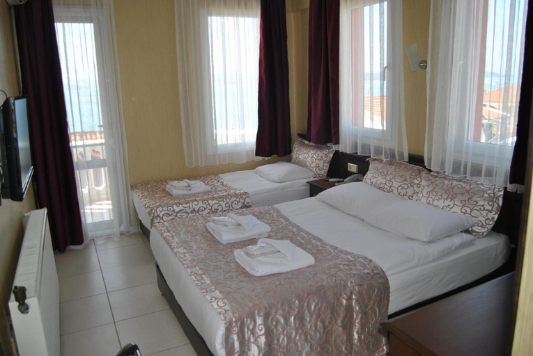 Bedroom 2, Cunda Ezer Otel, Ayvalık