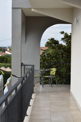 Others 4, Villa Sonia, Syracuse