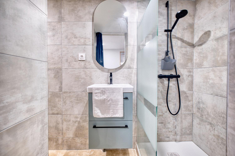 Bathroom 2, Les gites du Gauliat, Corrèze