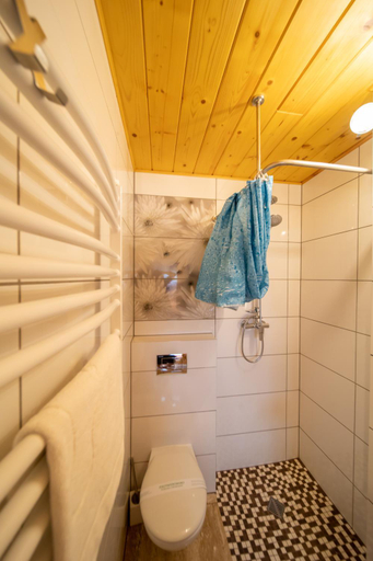 Bathroom 3, Zielona Granica, Nowy Sącz