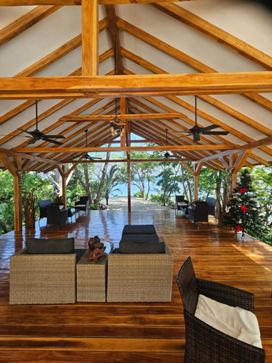 Food & Drinks 4, Beach resort playa Leona, Puntarenas