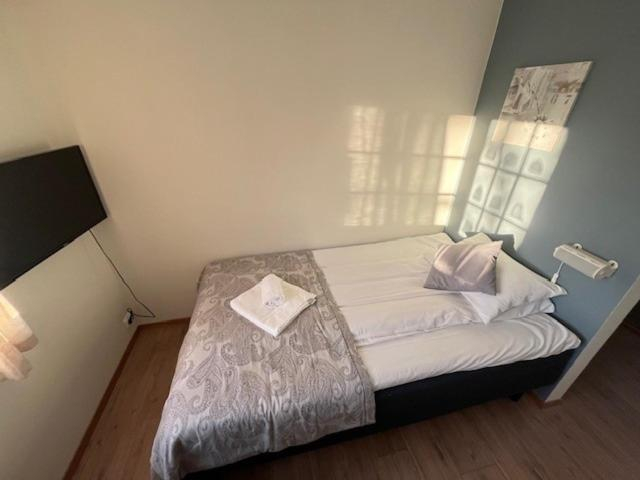 Bedroom 2, Verkshotellet, Strand