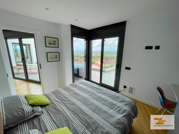 Bedroom 4, Luxury Villa with Jacuzzi - Costa Brava, Girona
